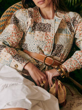 Leichte, lässige Langarmjacke mit Blumenmuster